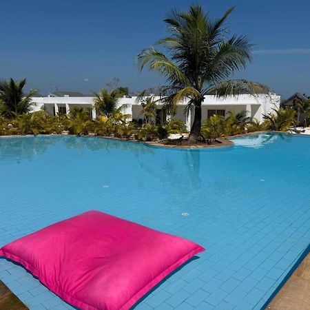 You&Me Resort Pagoda Beach Eksteriør billede