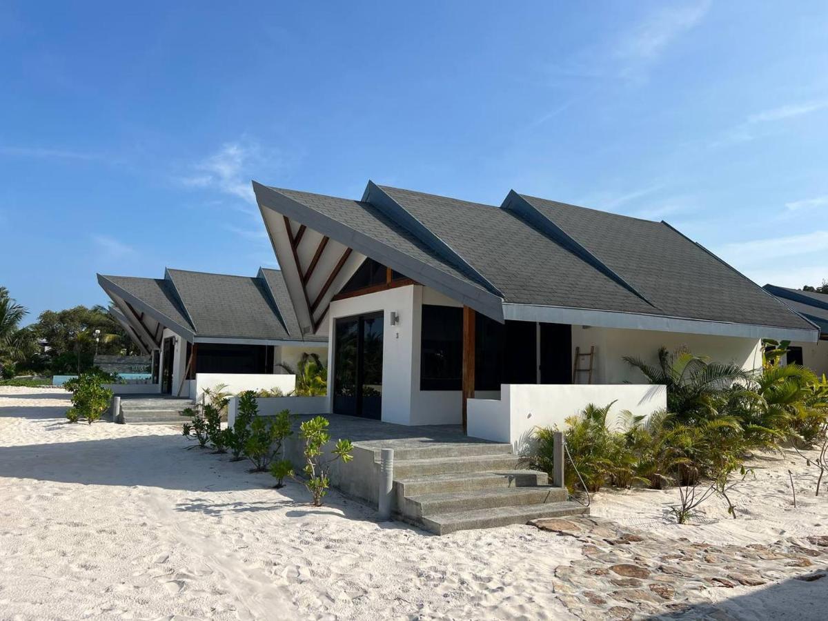 You&Me Resort Pagoda Beach Eksteriør billede