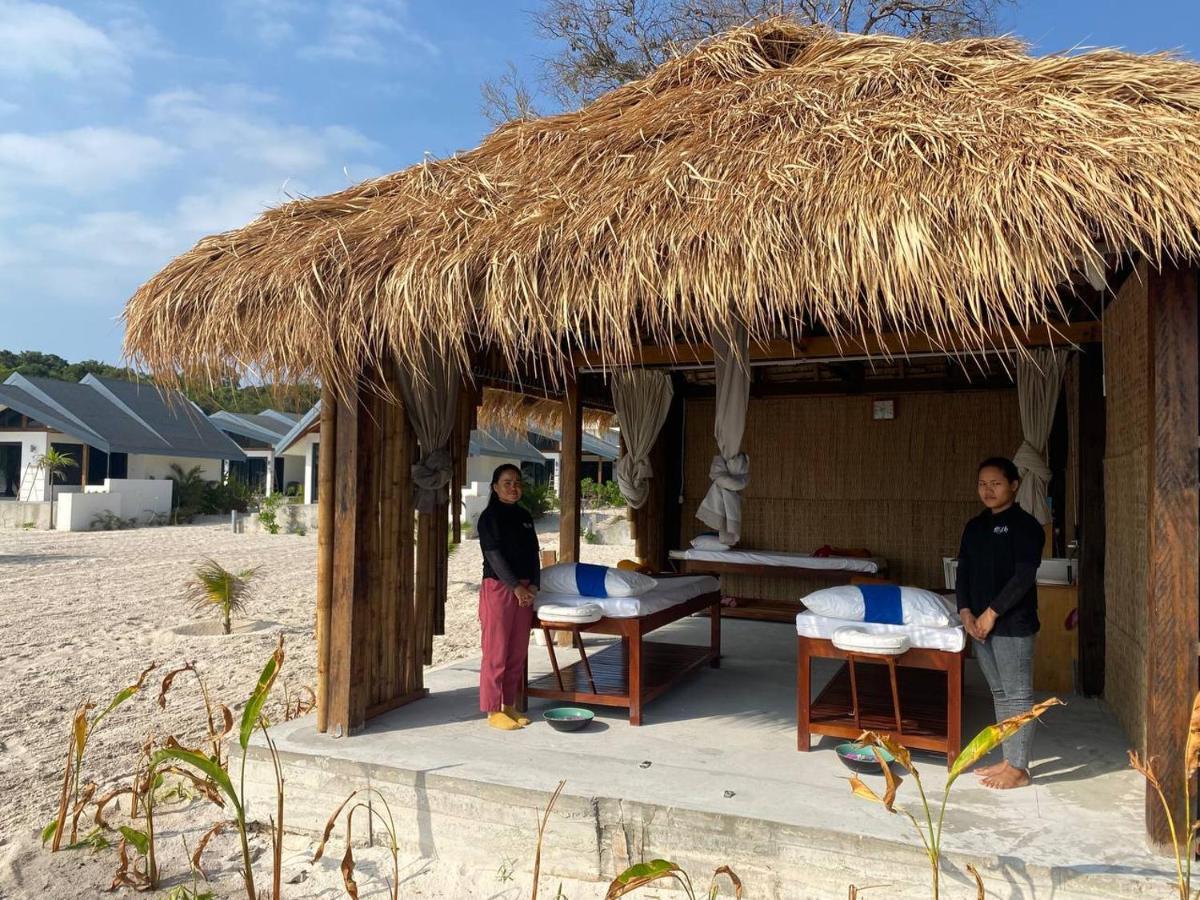 You&Me Resort Pagoda Beach Eksteriør billede