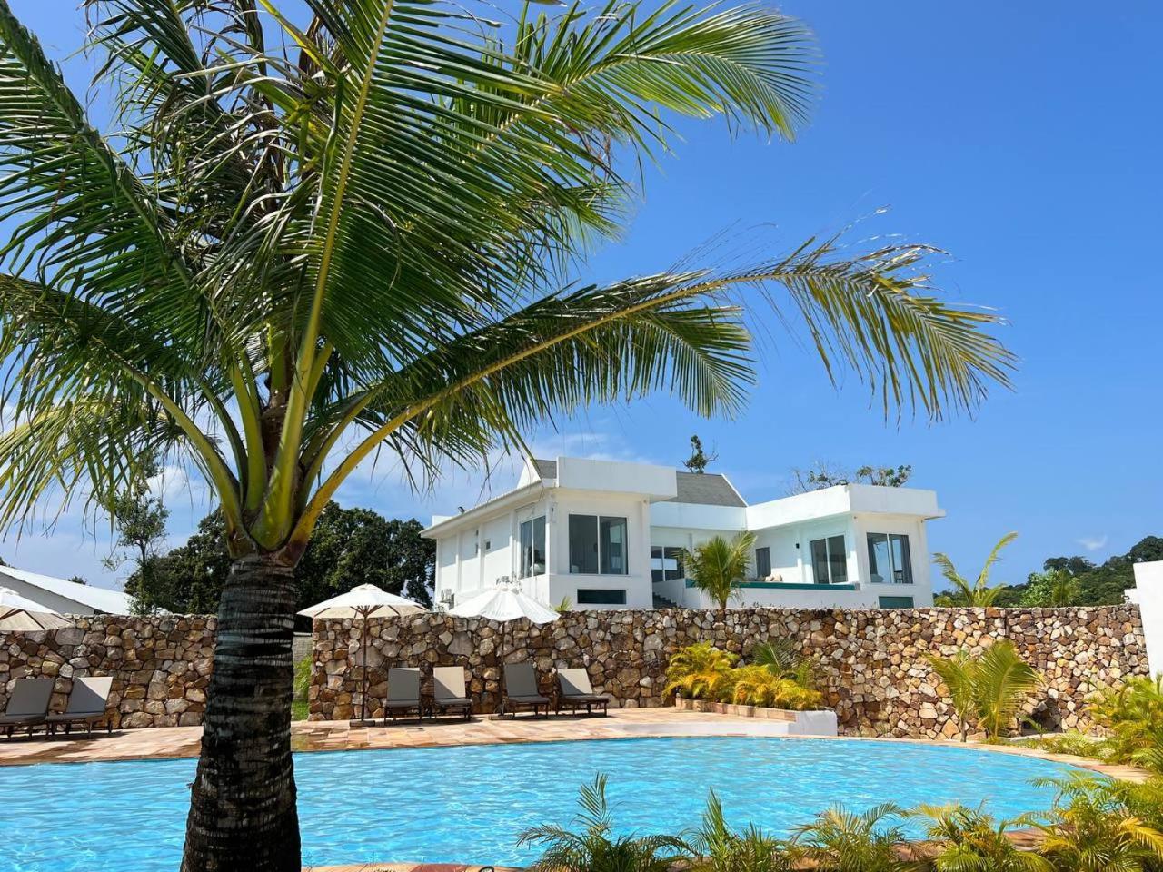 You&Me Resort Pagoda Beach Eksteriør billede